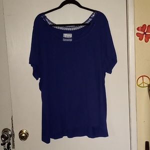 Pre-loved Avenue blue top size 30/32